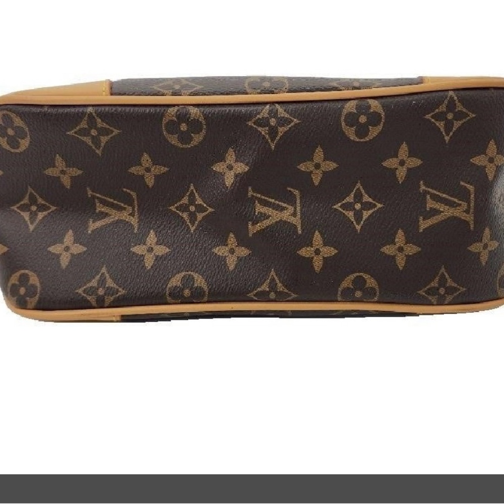 Louis Vuitton Monogram Brown and Tan Leather Detail - Picture 4 of 9